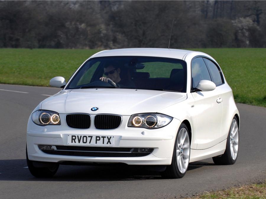  BMW 120d 3-Door 2008 года  (UK) (фото 9 из 9)